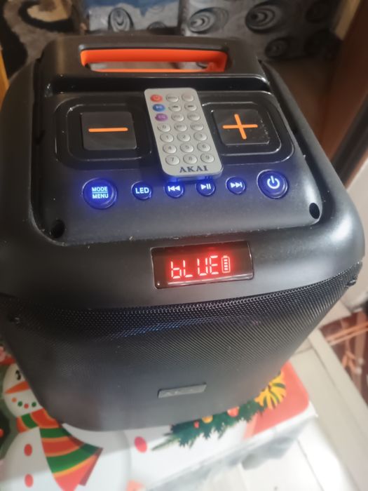 Vând boxa Akai 30 v rms