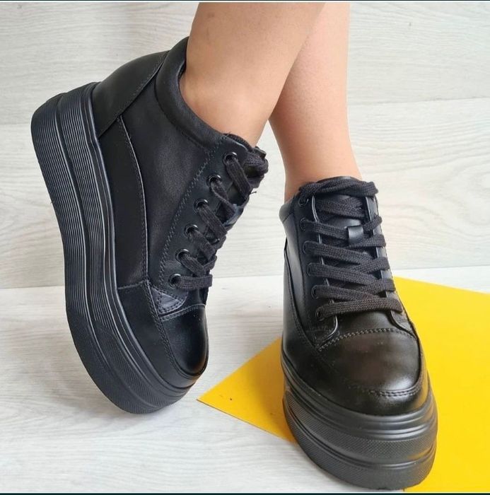 Продам крутые ботиночки