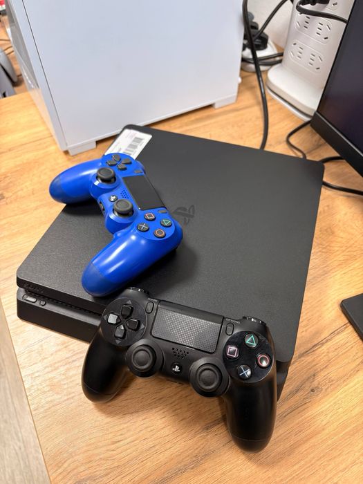 PlayStation 4 Slim | не прошитая