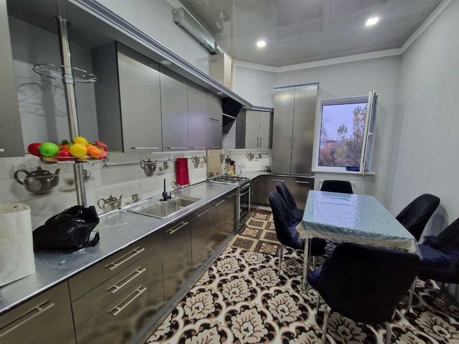 Фрунзиски Часпик супермакет 4хонали квартира ижарага берилади.ID: 1873