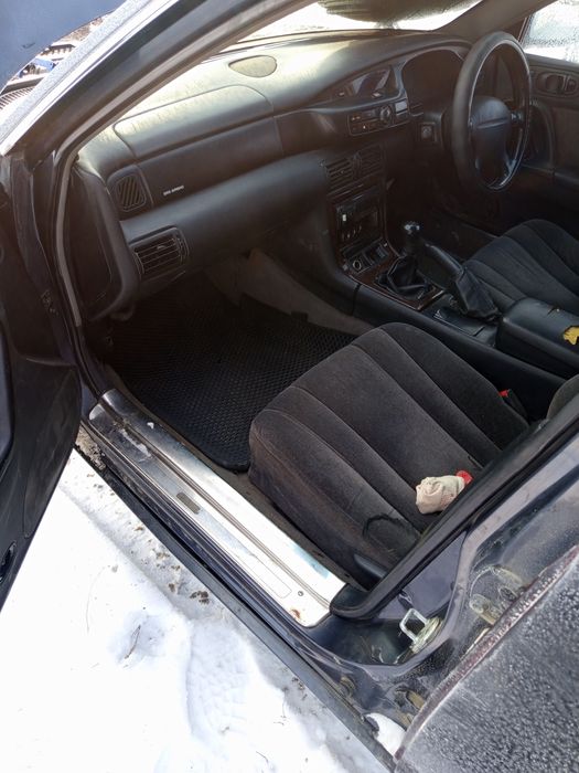 Мазда ЕВНУС 2,5 V6