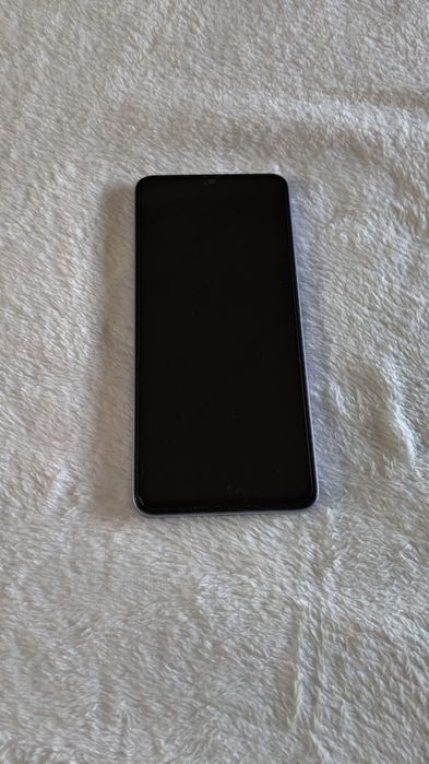 Продам Poco C65 8/256 Гб