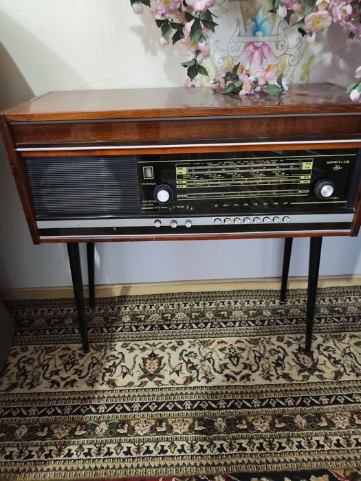 АНТИКУАР РАДИОЛА УРАЛ-112 СССР 999 минг сум сотилади срочно