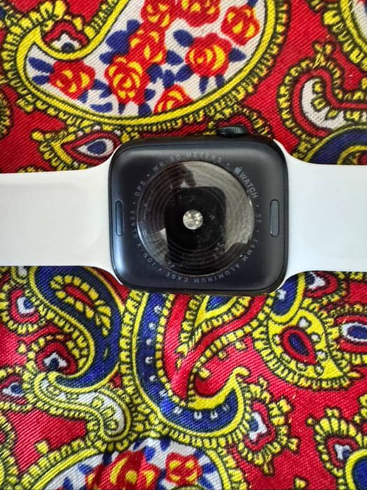 смарт-часы Apple Watch