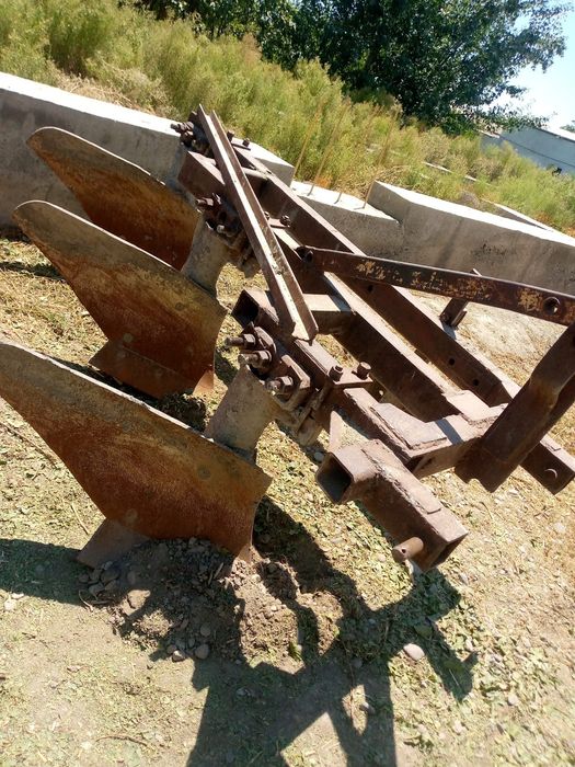 Трактор 2005 холати зур