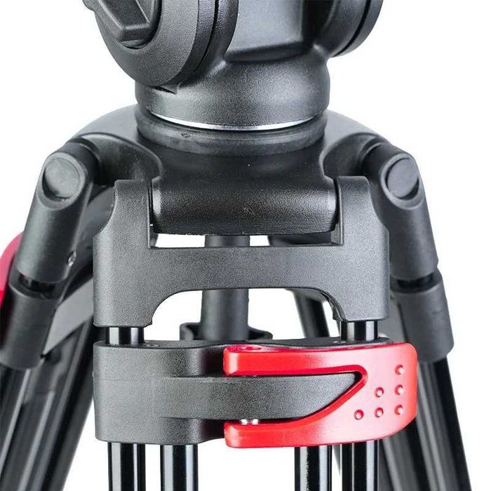 Професионален статив FOSOTO 1.8m с флуидна глава