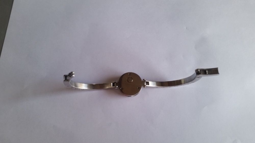 Елегантен дамски часовник BULGARI
