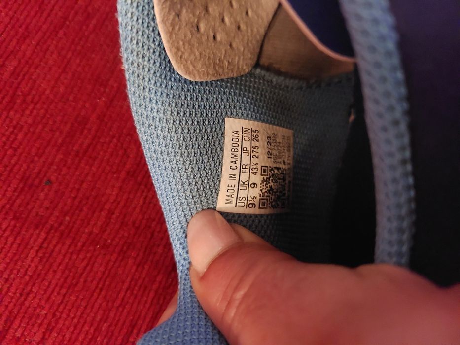 Футболни бутонки