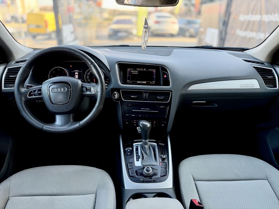 • Audi Q5 2012 • 2.0 Diesel / Automat • Parc Auto • Rate • Garantie