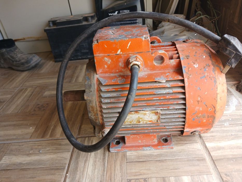 Асинхроннный Двигатель Аирс100S4УЗ