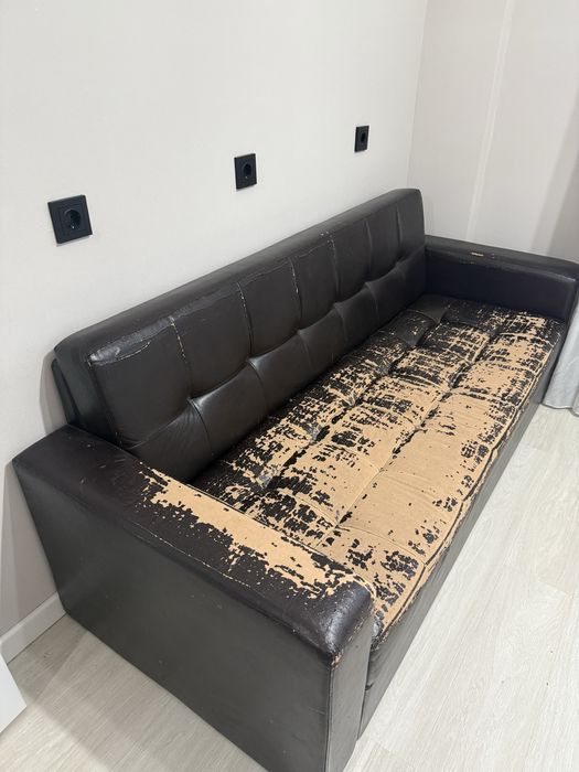 отдам даром диван