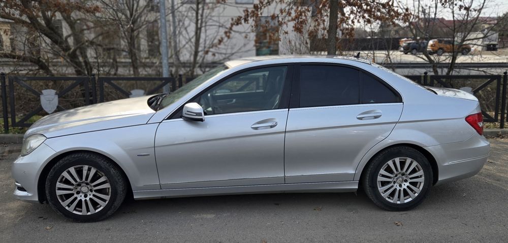 Mercedes-benz c200