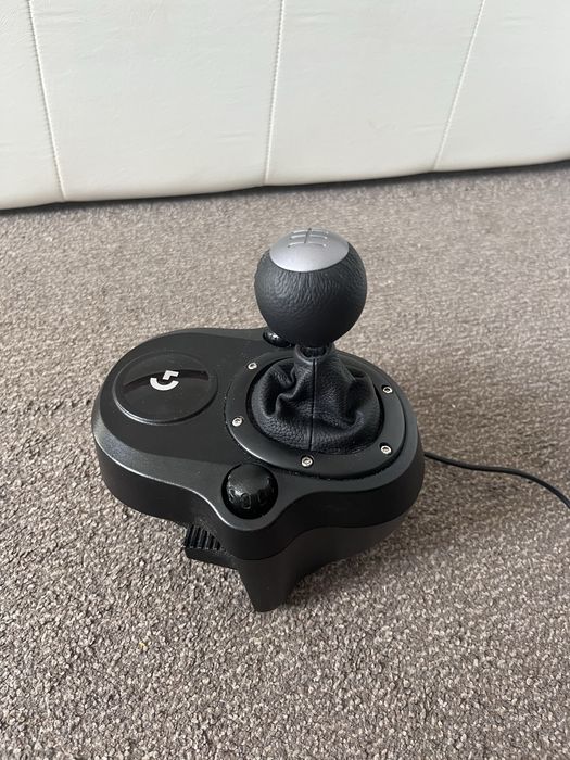 Vand volan logitech g29