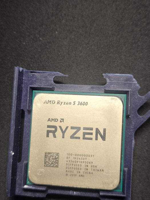 Продам процессор Ryzen 5 3600