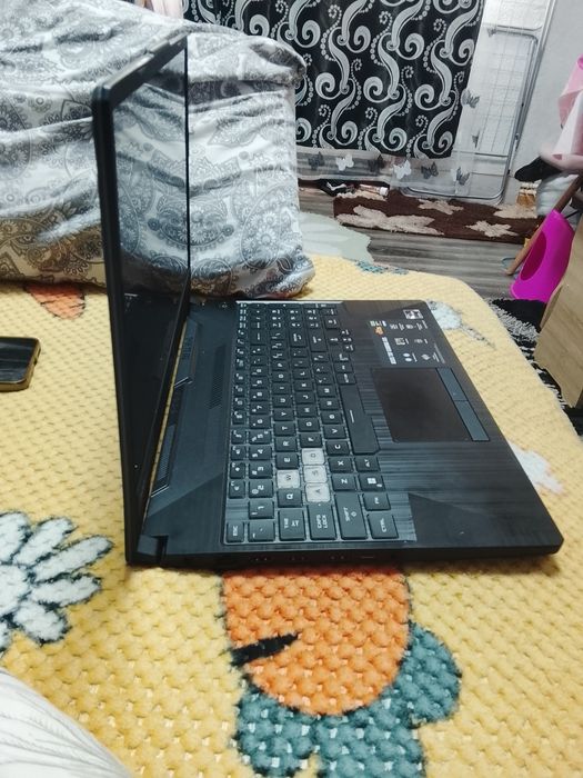Laptop Gaming ASUS TUF Gaming A15 – Ryzen 7, 144Hz, iluminare RGB