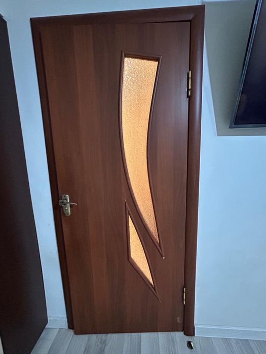 Продам межкомнатные двери