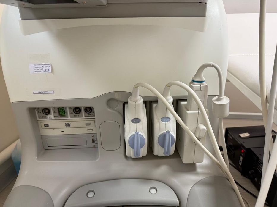 Продается  УЗИ аппарат GE LOGIQ S6