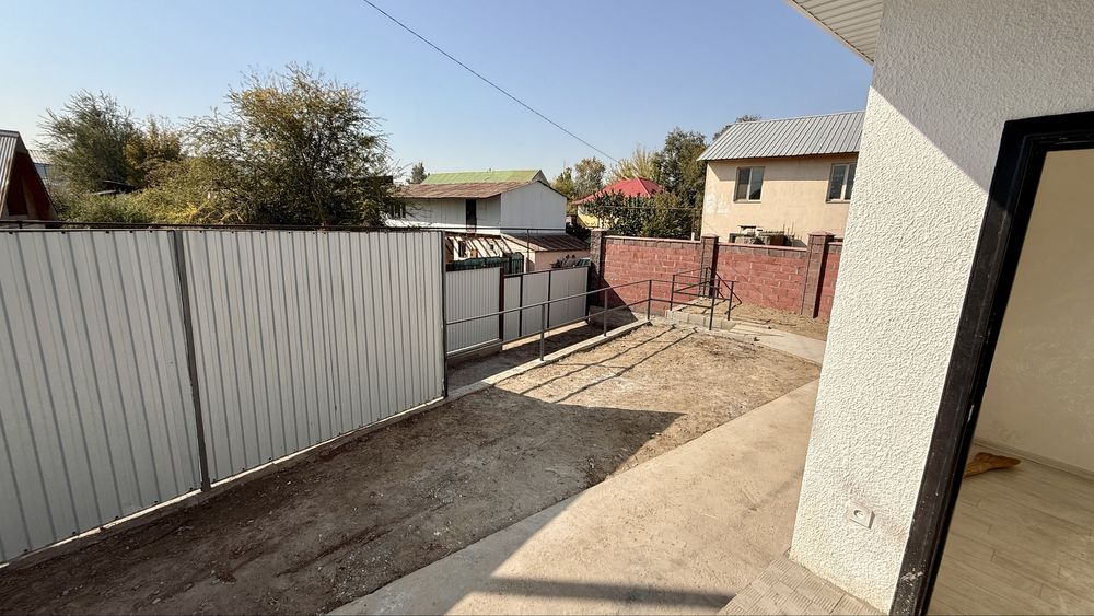 Дом в посёлке Райымбек