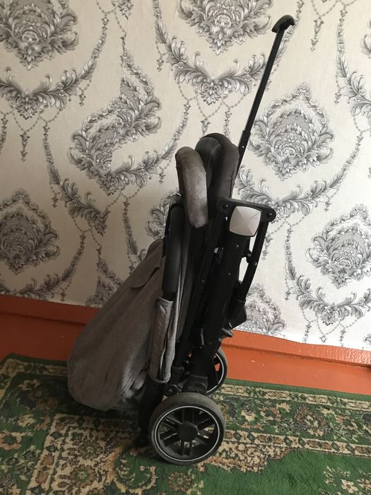 Детская коляска бу 10000