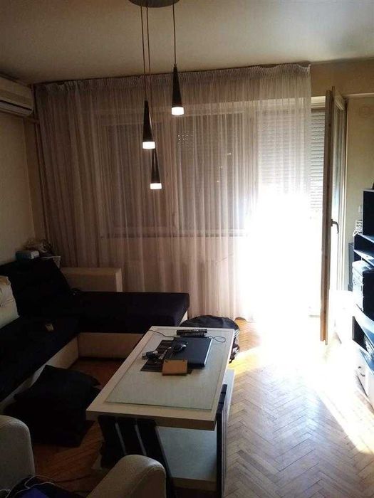 Дава се под наем Двустаен апартамент в Пловдив, Кючук Париж - 52 кв.м за 229.5 € - Снимка #1