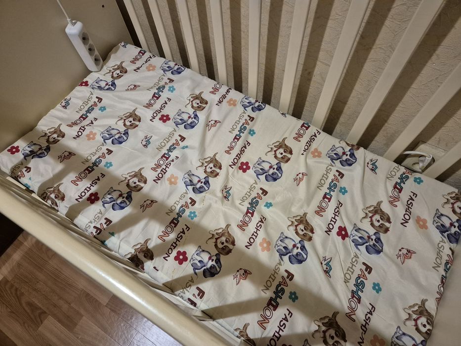 Детская кроватка