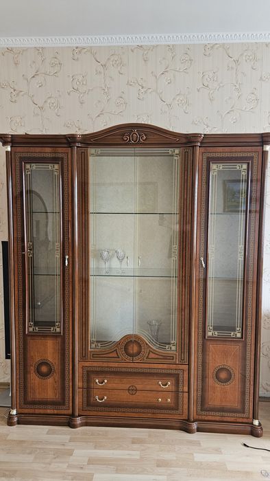 Сервант для гостиной, Италия, орех