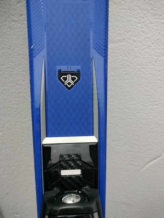 Ski Salomon 160cm placa de Titanium