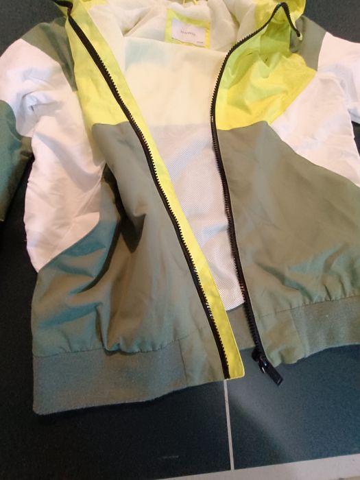 Geacă impermeabilă Reserved, 11-12ani
