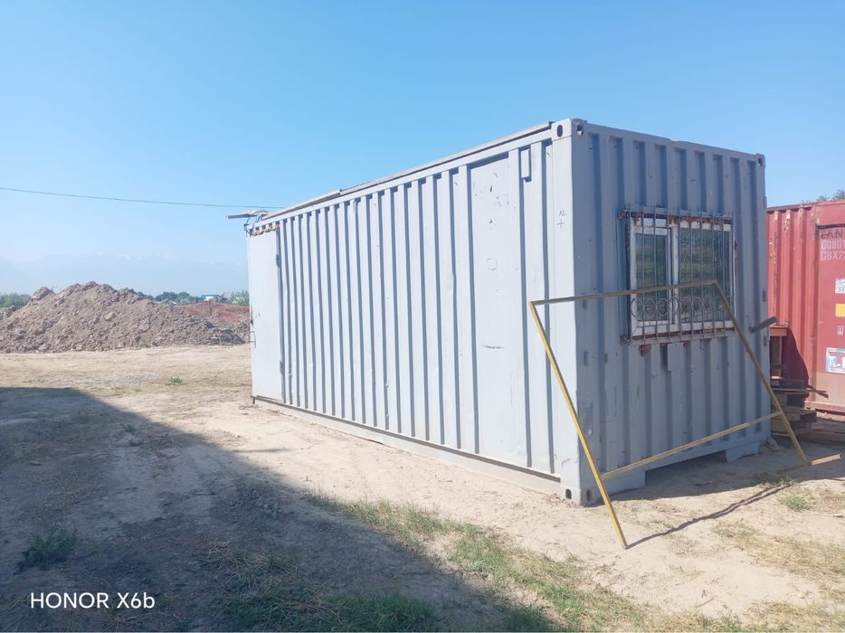 Продам контейнер в отличном состояний