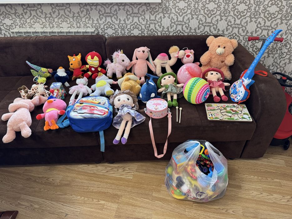 Продаются игрушки