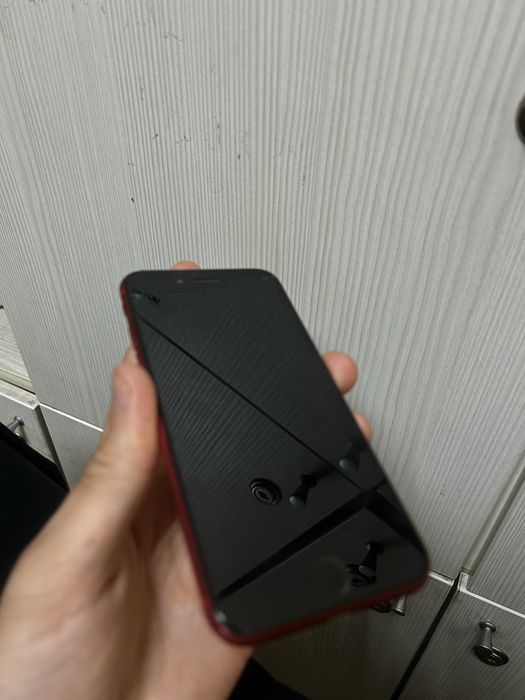 Iphone SE 2020г.