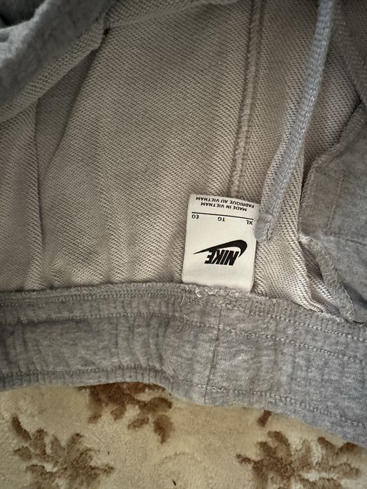 Vand Pantaloni Nike