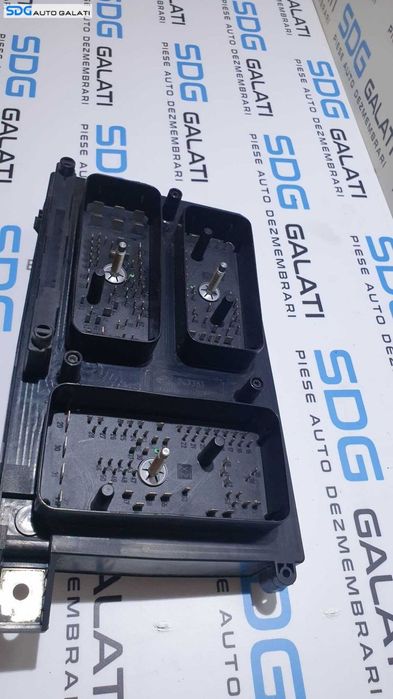 Panou Tablou Relee Sigurante Opel Astra H 1.7 CDTI 2004 - 2010 Cod 13250232 5DK00946430 [LC2077]