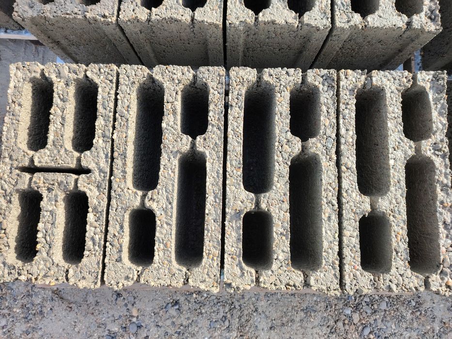 Шлакоблок сотилади Ғиждувон шахрида