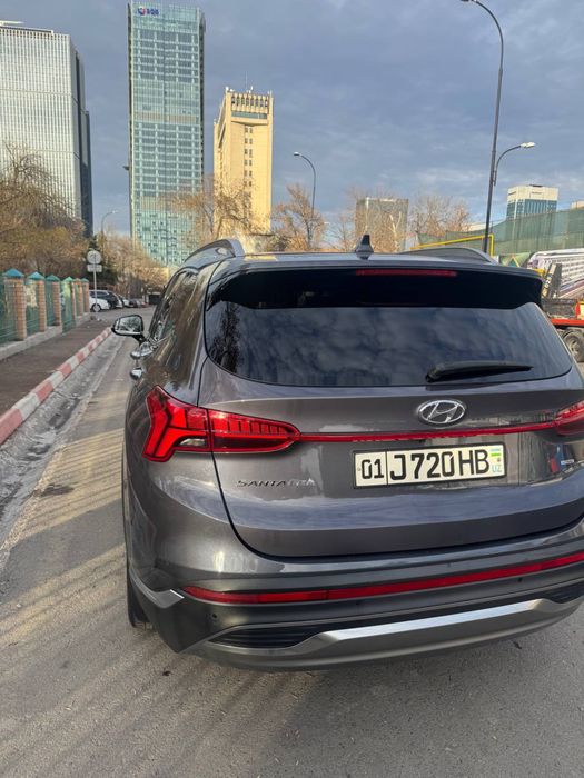 Продам Свою машину. Santa Fe год 22-23 в идеальном состоянии