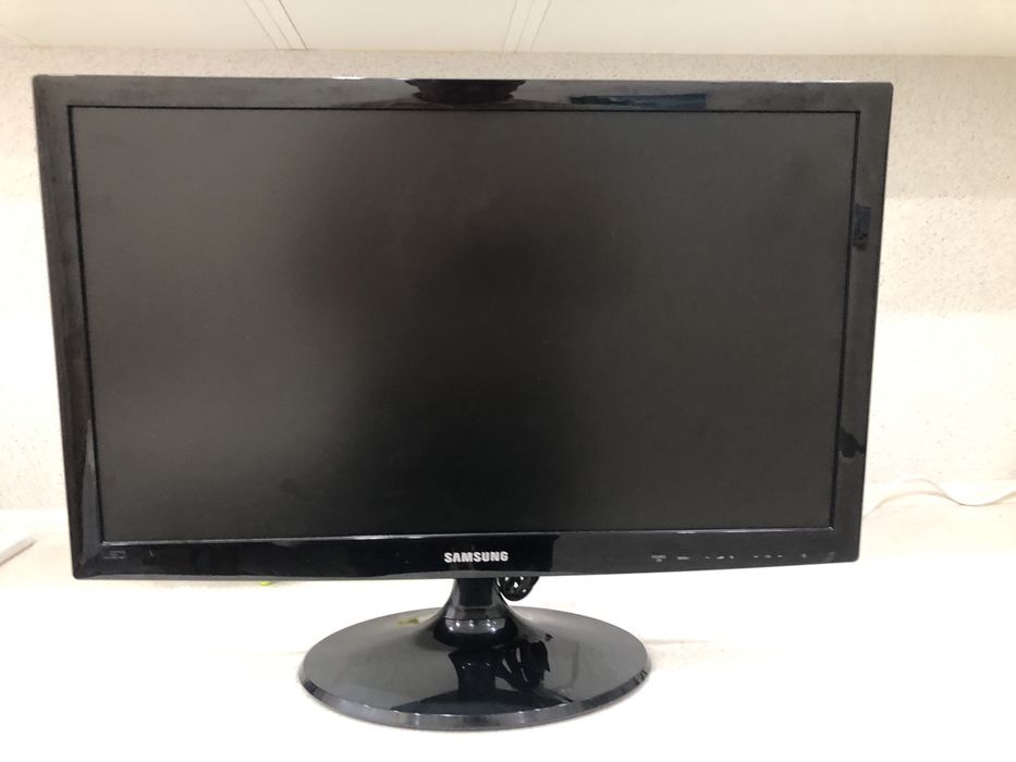 Монитор Sammsung