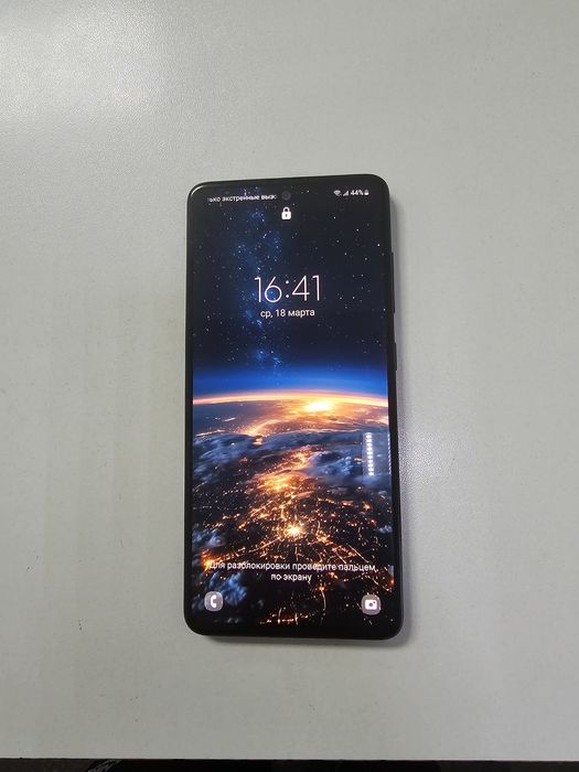 Продам Samsung Galaxy A51