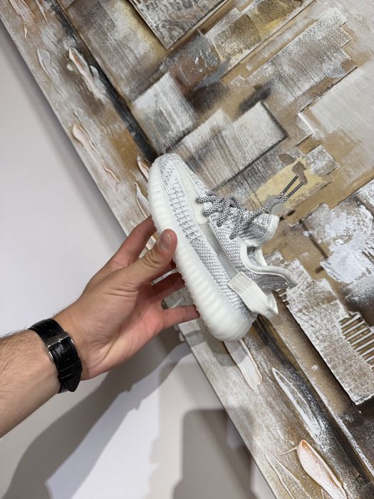 Adidași Yeezy copii – stare nou