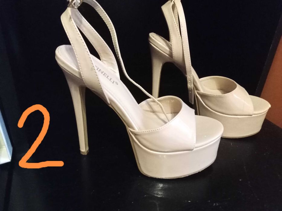 Елегантни дамски обувки