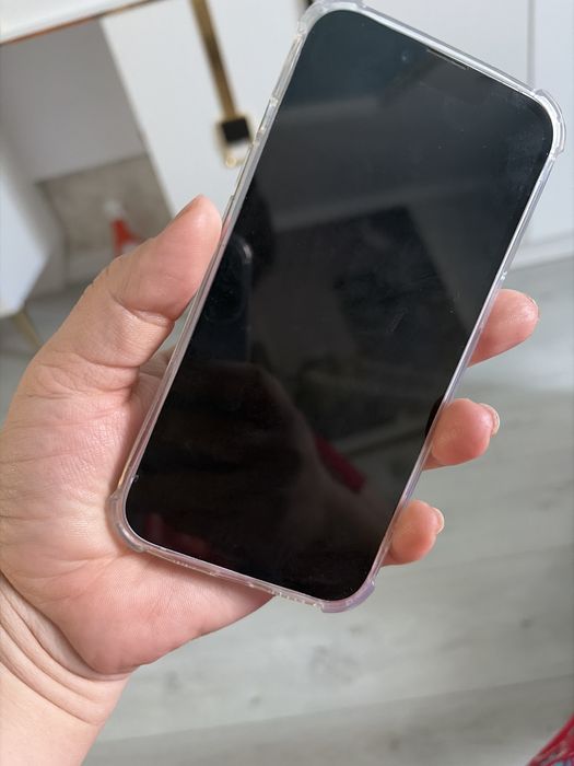 Сотовый телефон Айфон 14. Смартфон