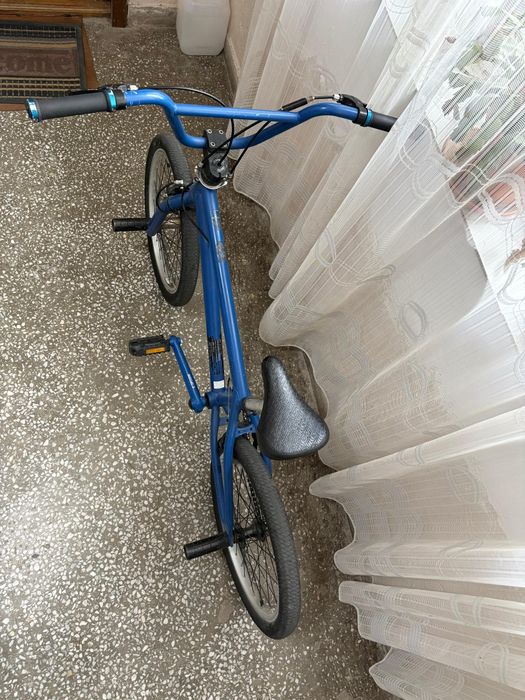 Vând bicicletă bmx