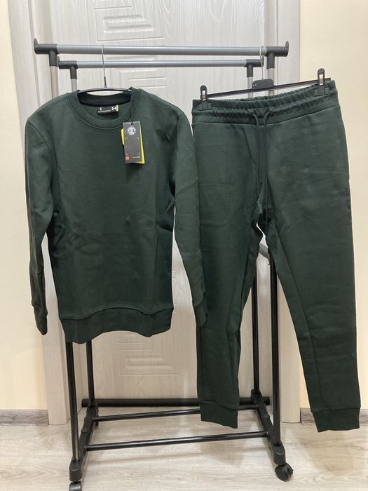 Мъжки екипи Under Armour