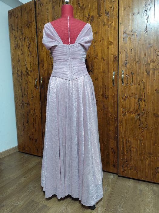 Rochie de seara model făcut pe comanda.