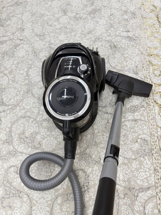 Продам пылесос BOSH