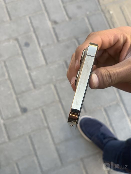Iphone 13 pro gold