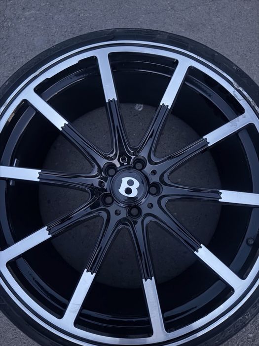 Кованные Диски R22 BRABUS с шинами от WinRun