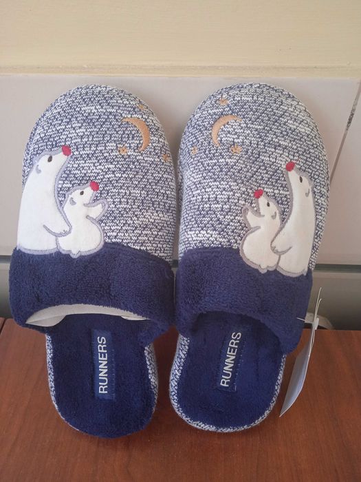 Нови пантофи Runners