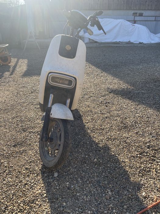 Vand scuter electric schimb
