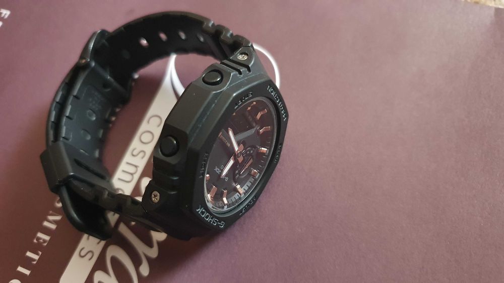 часовник Casio G Shock 2100