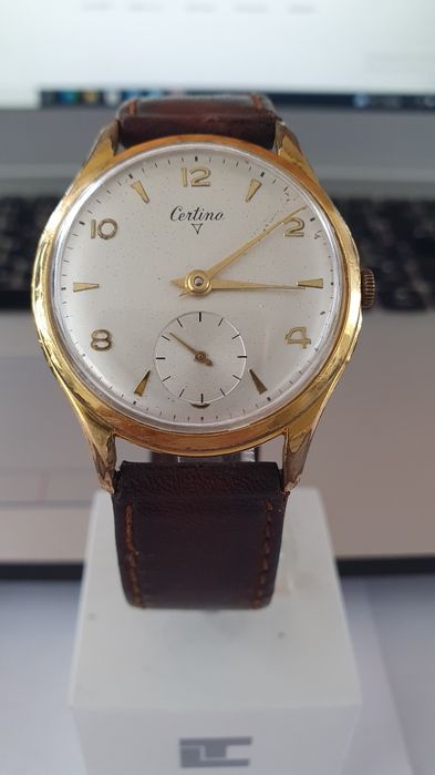 Старинен часовник